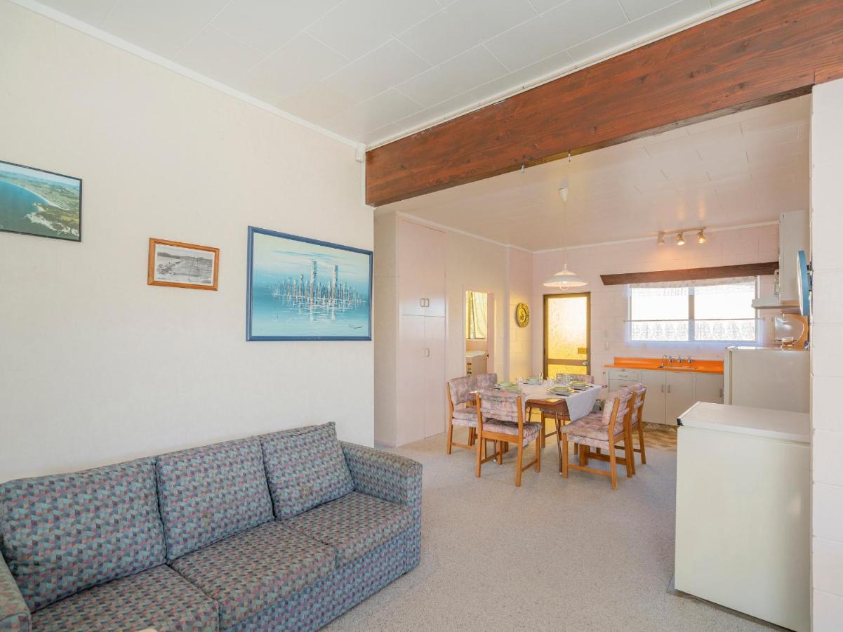 Cosy At Cooks - Cooks Beach Downstairs Unit Exteriör bild