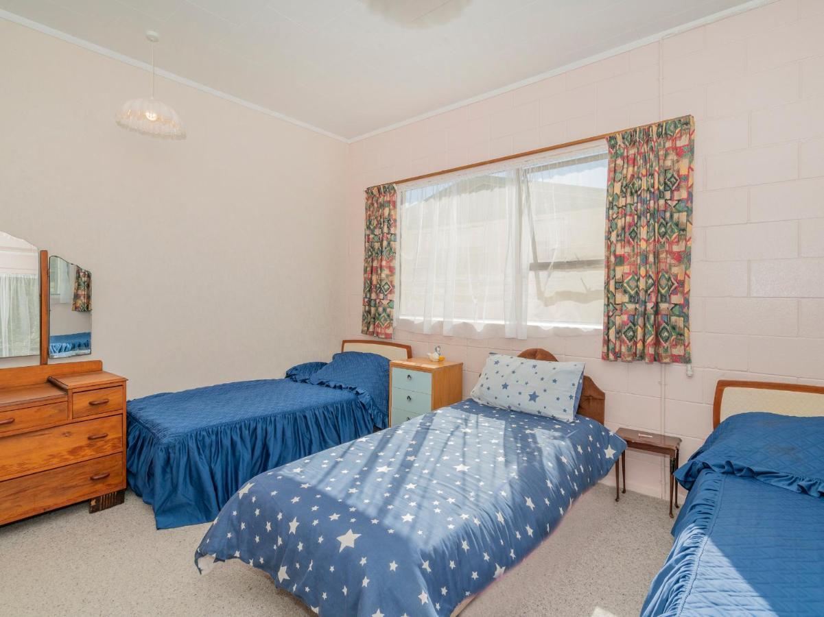Cosy At Cooks - Cooks Beach Downstairs Unit Exteriör bild
